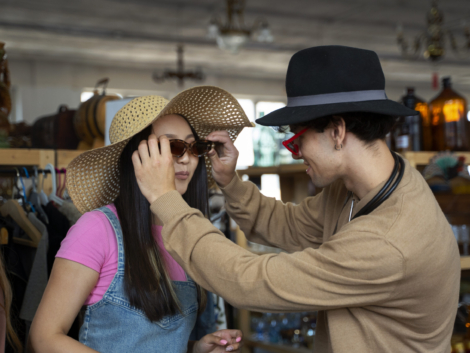 friends-going-shopping-antique-store